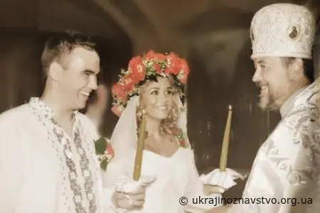 Чи потрібно вінчатися молодим?